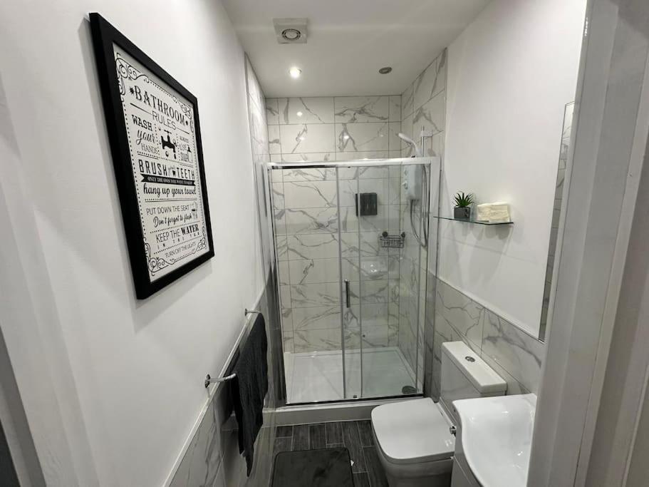 Luxurious 2 Bedroom Flat Beeston Hill Exteriör bild
